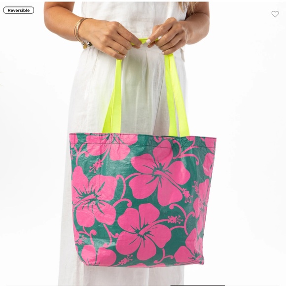 ALOHA COLLECTION Reversible Tote Bag - Picture 7 of 11